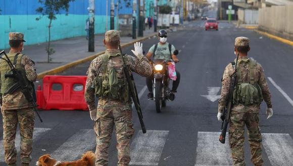 Gobierno decretó toque de queda en 15 provincias de ocho regiones para frenar actos vandálicos