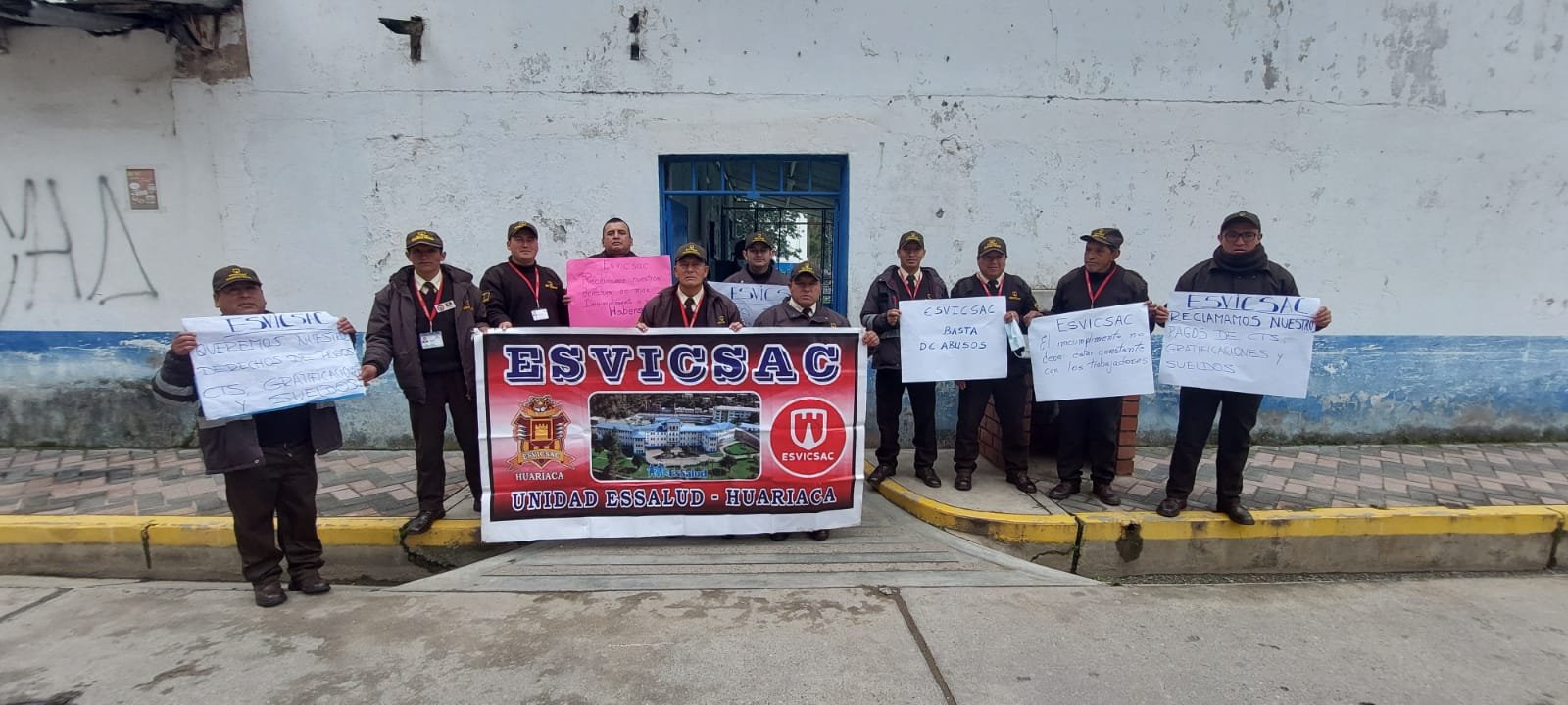 <strong>Agentes de seguridad del hospital de Huariaca protestan por falta de pago</strong>
