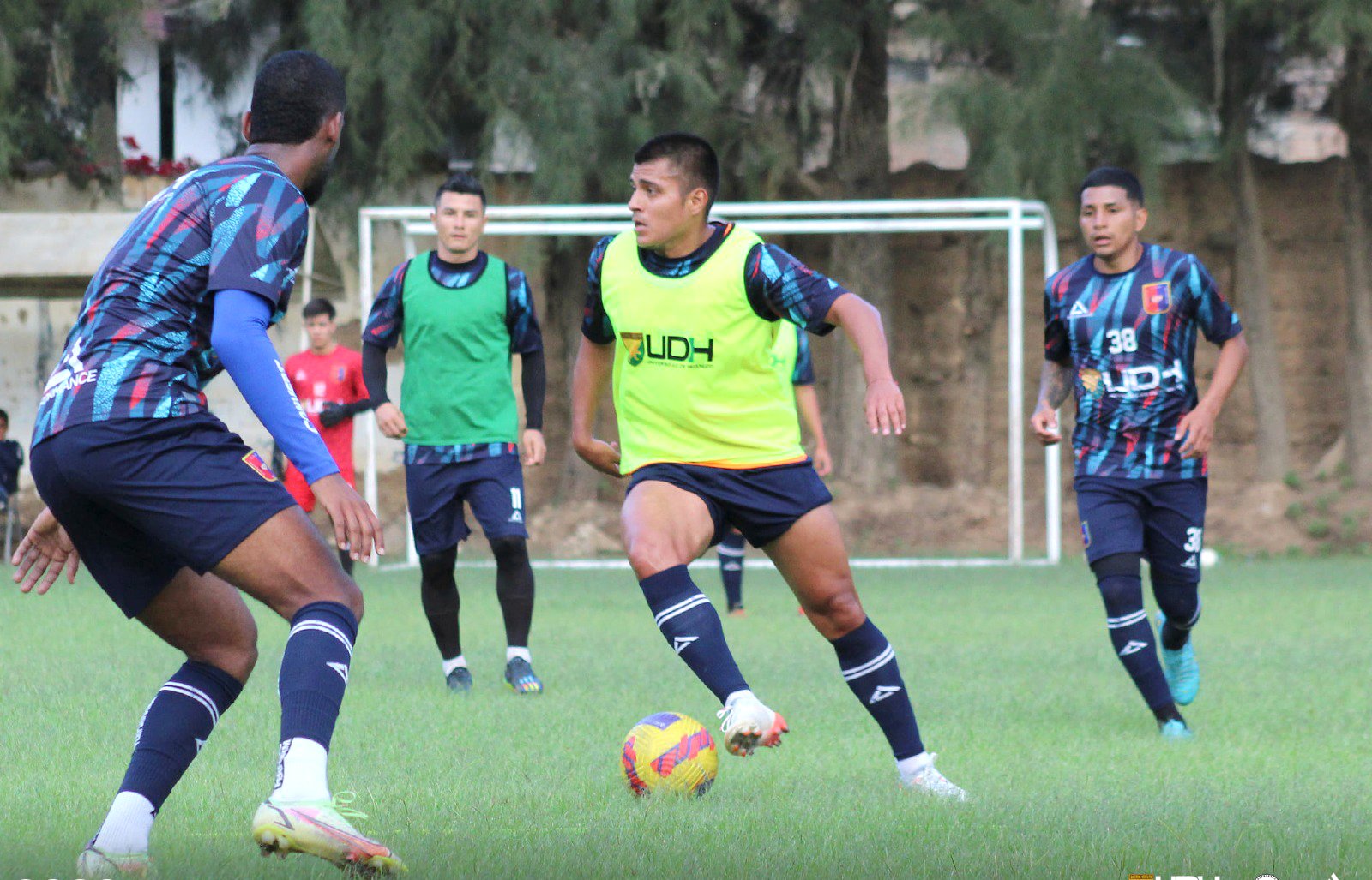 Alianza Universidad ya hace fútbol