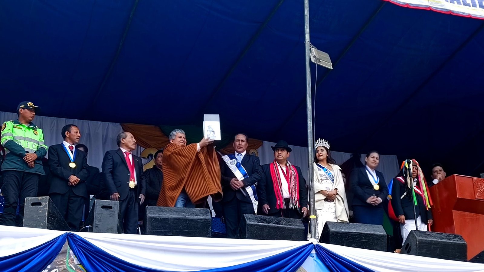 Gobernador regional de Huánuco ofrece construir estadio para Huamalíes