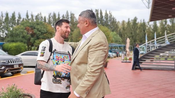 Messi ya entrena con Argentina para amistosos