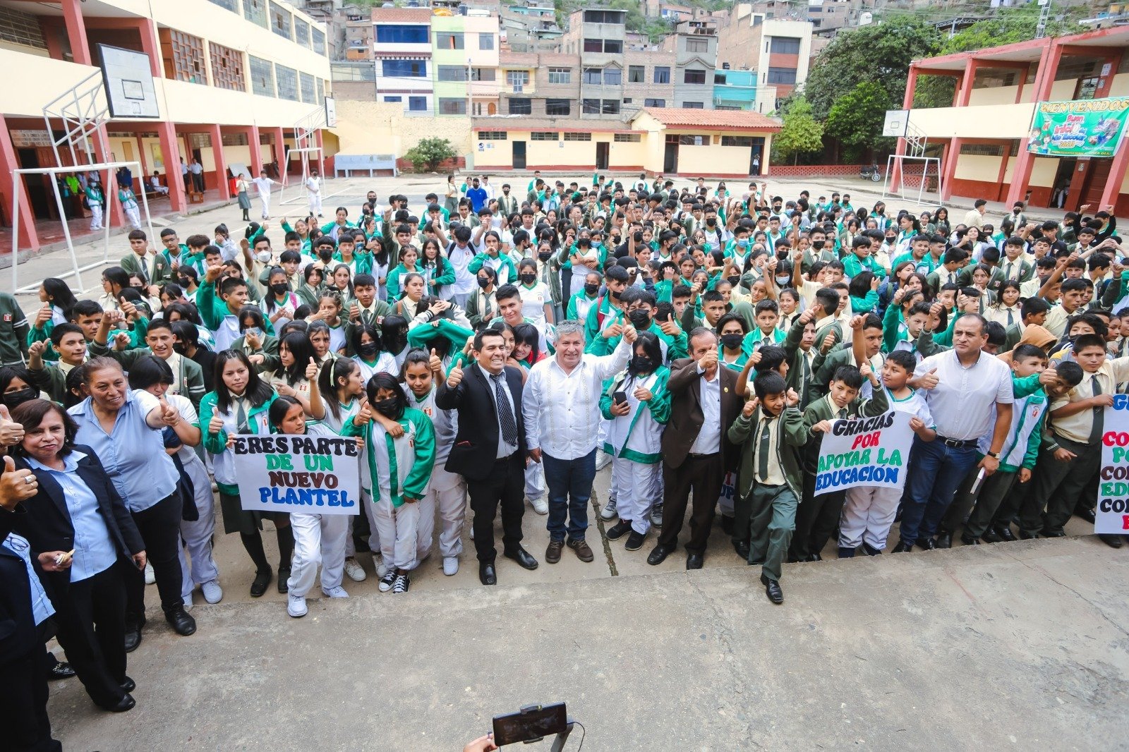 Antonio Pulgar anuncia construcción de nuevas aulas para el colegio Príncipe Illathupa