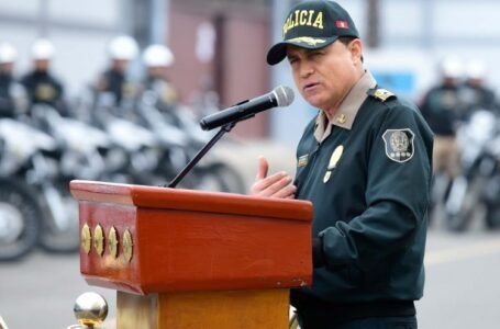 Relevan a comandante general de la Policía por sus vínculos con “El Español”