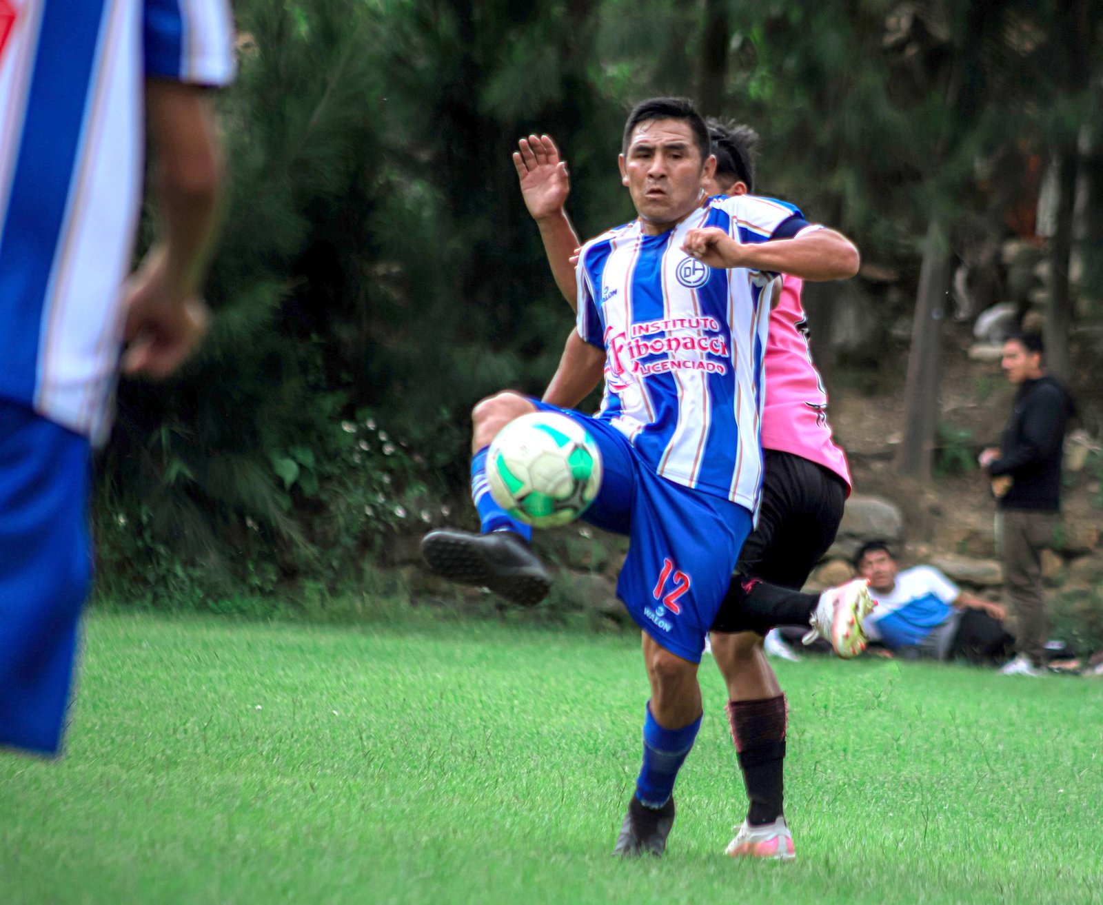 Defensor Amarilis toma la delantera tras tercera victoria