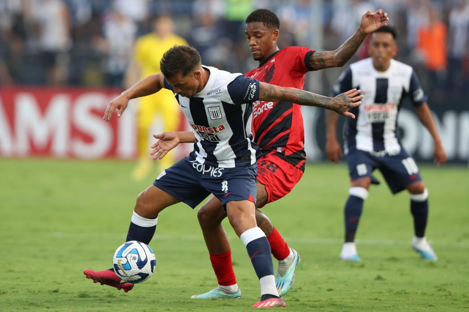 Alianza Lima igualó ante Atlético Paranaense