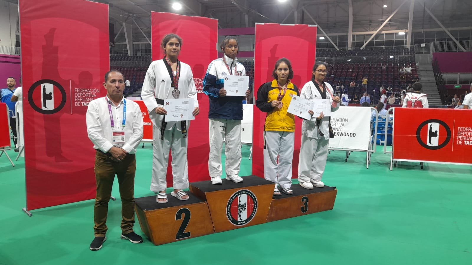 Huanuqueños destacan en Nacional de Taekwondo