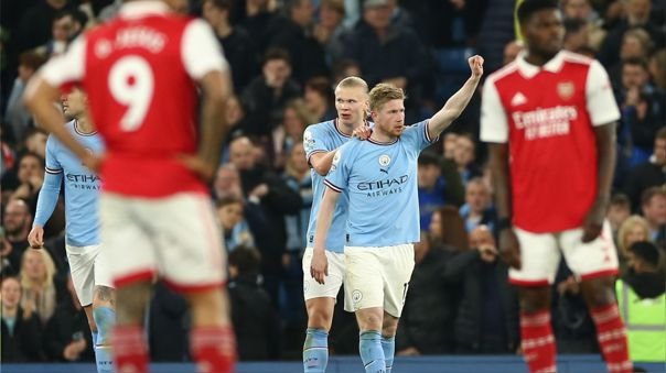 Manchester City aplastó al Arsenal