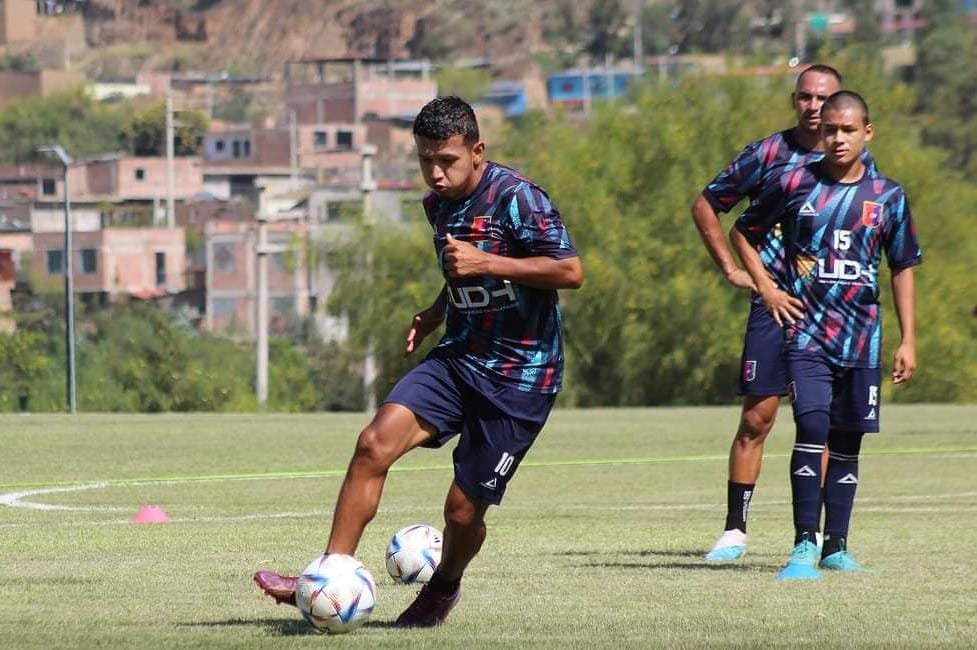 Alianza UDH enfrenta el viernes a Santos FC