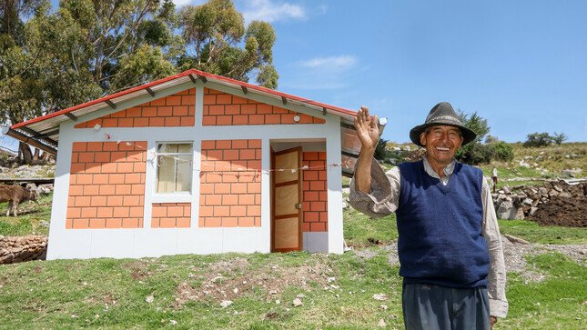 Vivienda entregó 224 Sumaq Wasi (casitas bonitas) a afectados por el friaje en Huánuco