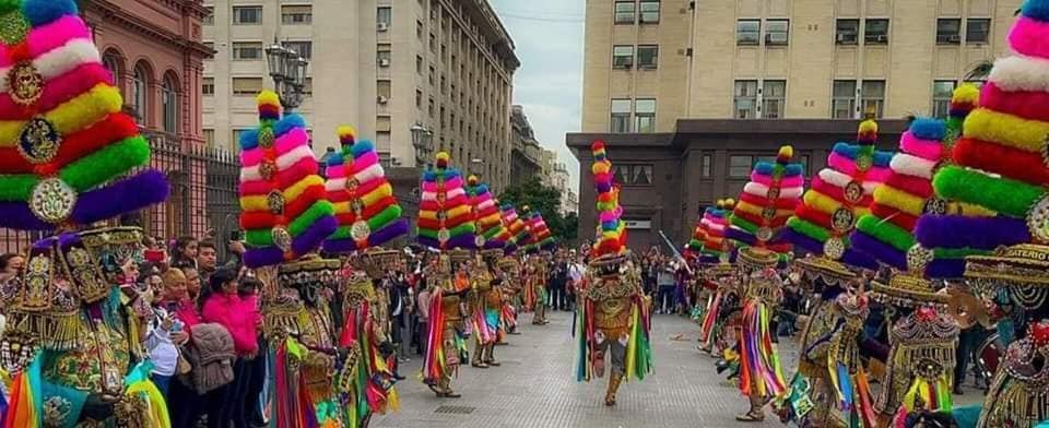 ¡Orgullo huanuqueño! Danza de Los Negritos causa furor en Argentina