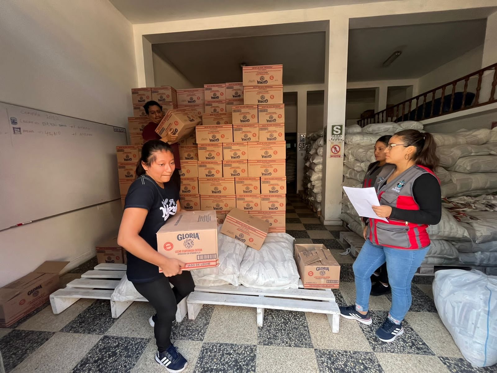 Municipalidad de Huánuco entrega ‘vaso de leche’ a 4461 beneficiarios