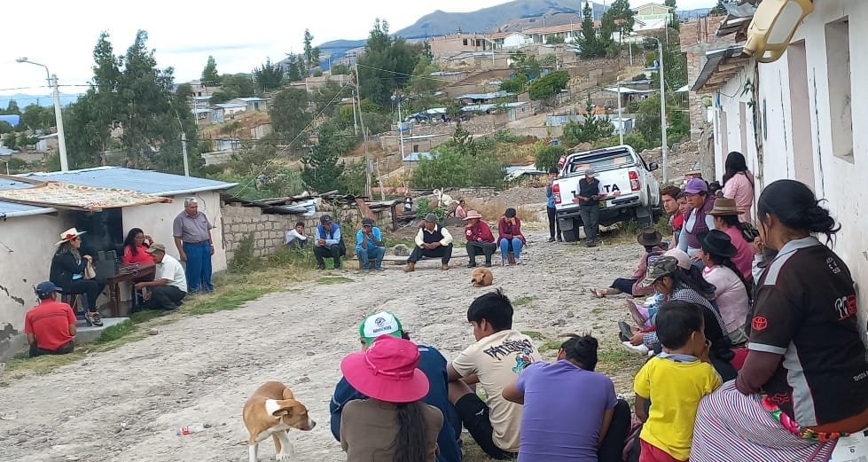 Piden investigar a organización ‘Findo Perú’ que empadrona a pobres para otorgar bono de S/1025