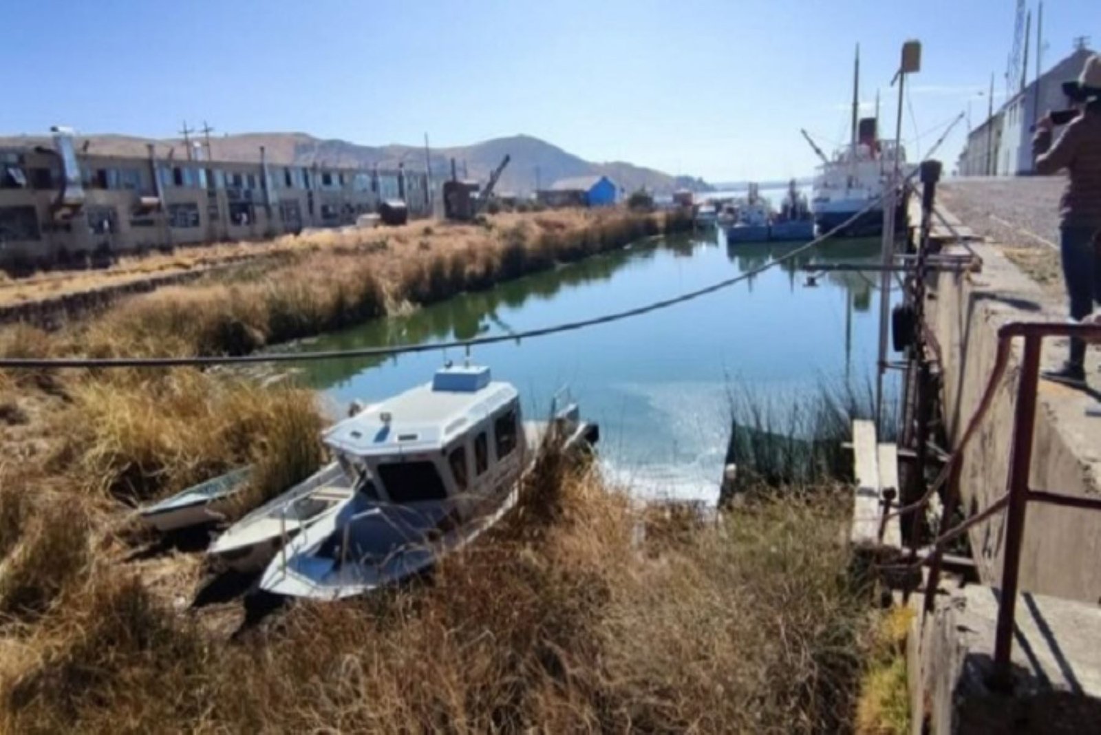 El lago Titicaca registra descenso de nivel de agua más bajo desde hace 27 años