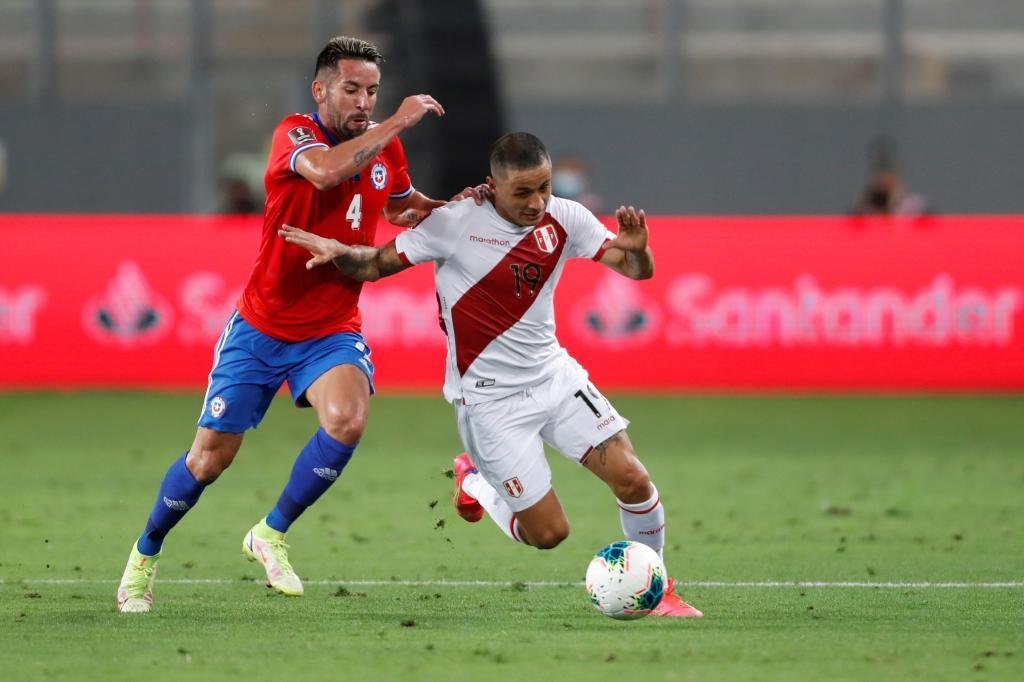 Selección peruana sale esta noche por los tres puntos en Chile