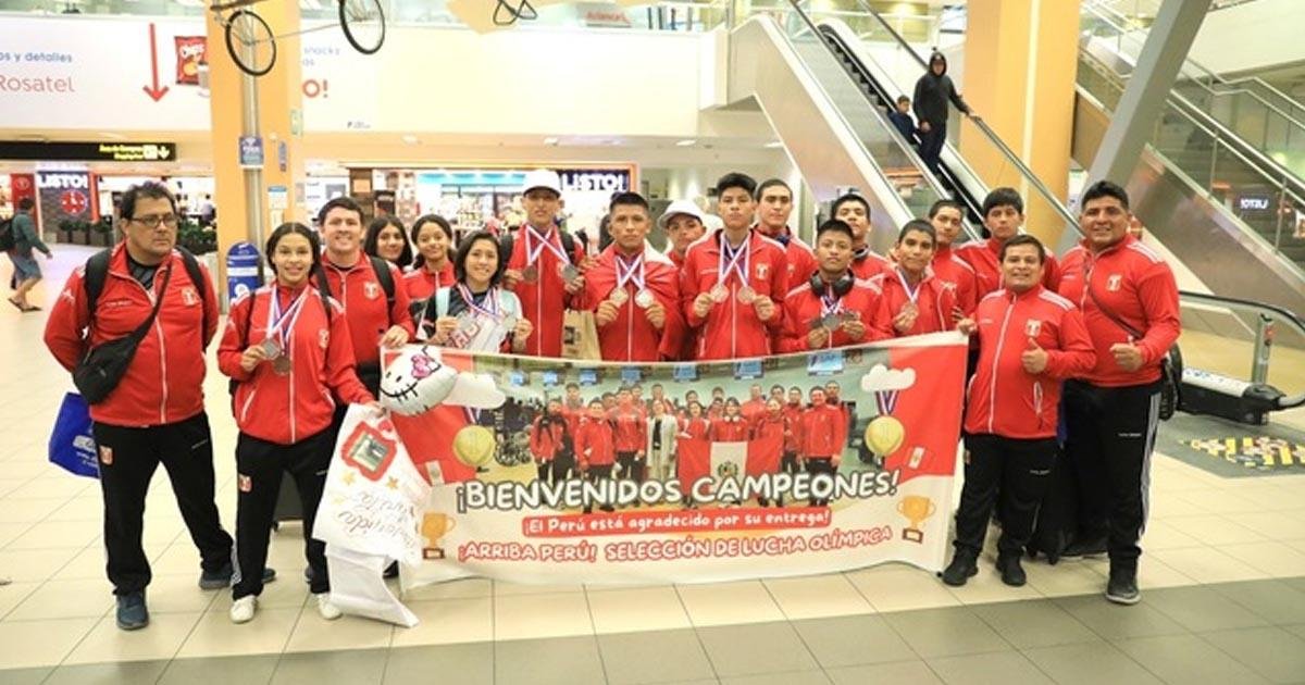 Selección de lucha olímpica peruana conquista 14 medallas
