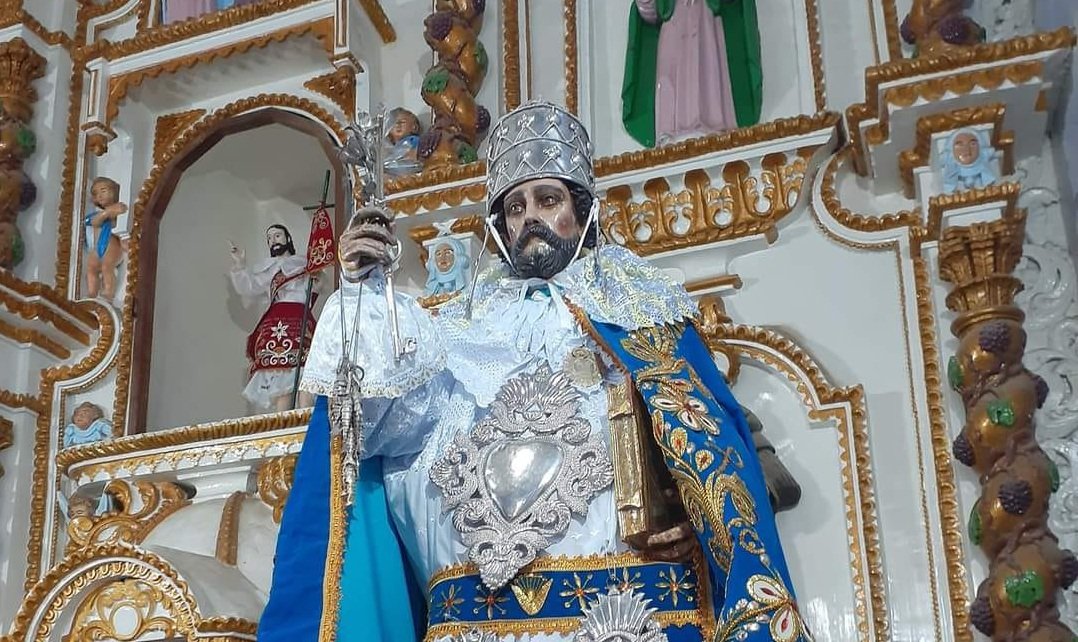 Desconocidos roban coronas de las imágenes San Pedro y San Pablo en la parroquia de Acomayo