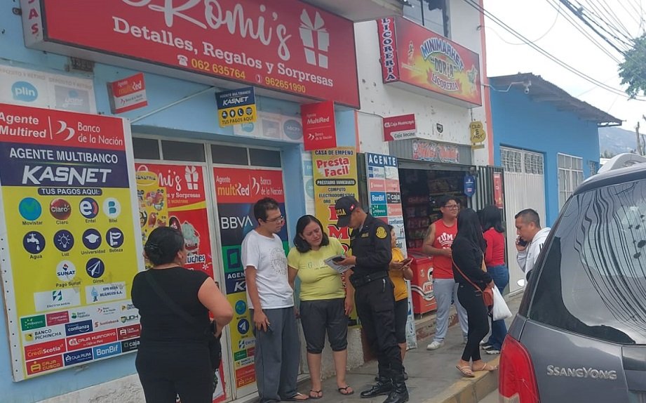 Huánuco: delincuentes simularon ser clientes para asaltar y llevarse 3870 soles de tienda de regalos