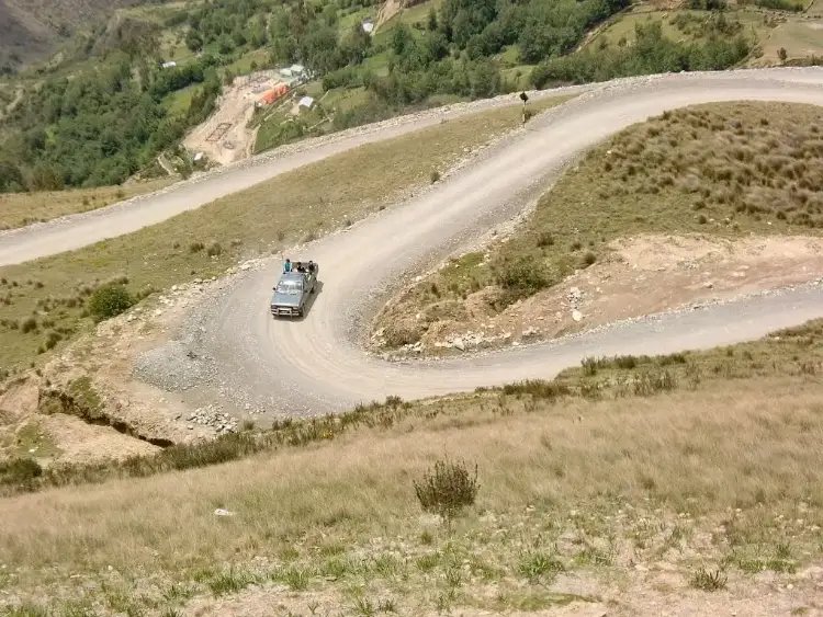 Realizan trabajo de campo para liberar terrenos en proyecto vial de Huamalíes