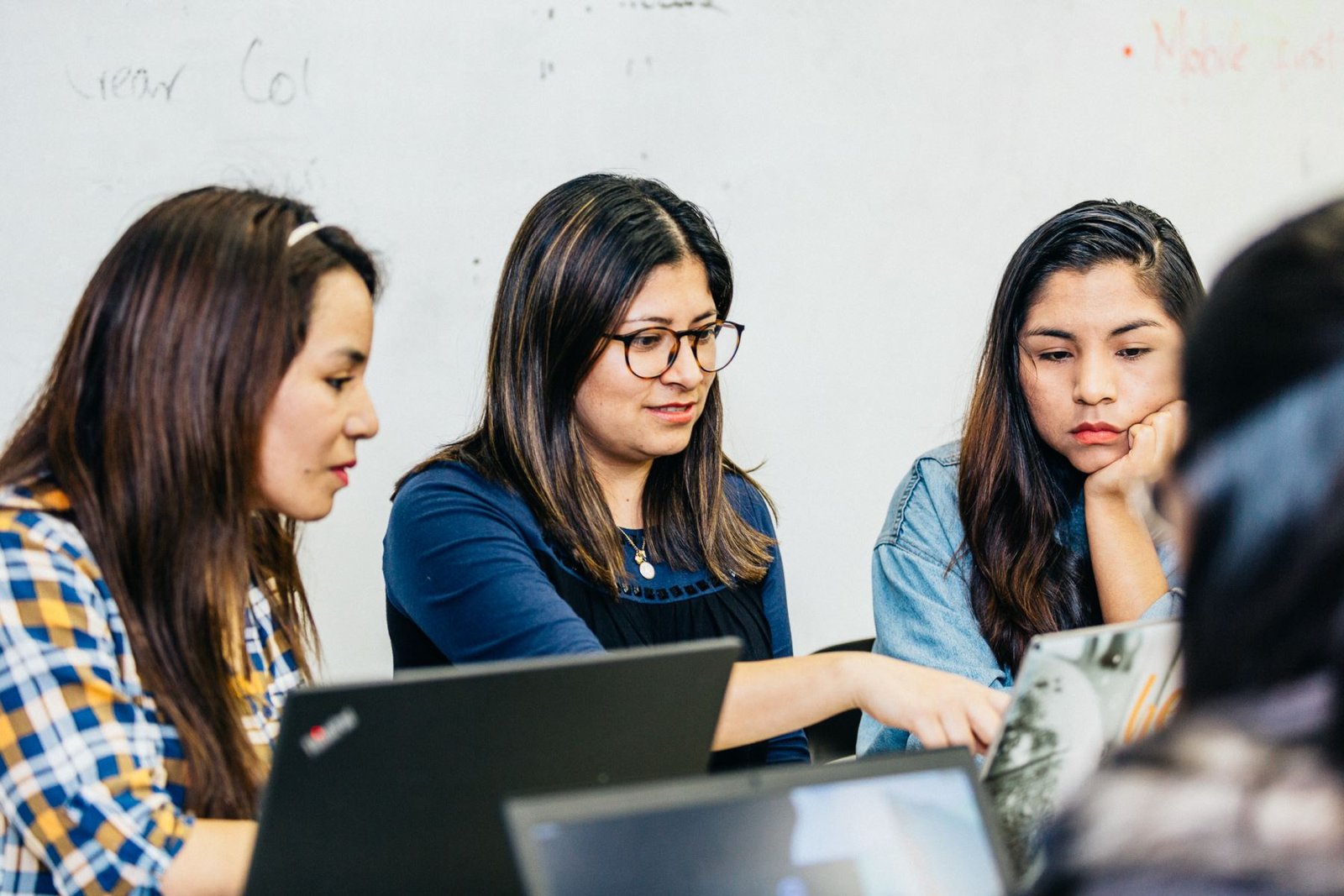 Premio internacional reconoce talento tecnológico de mujeres peruanas