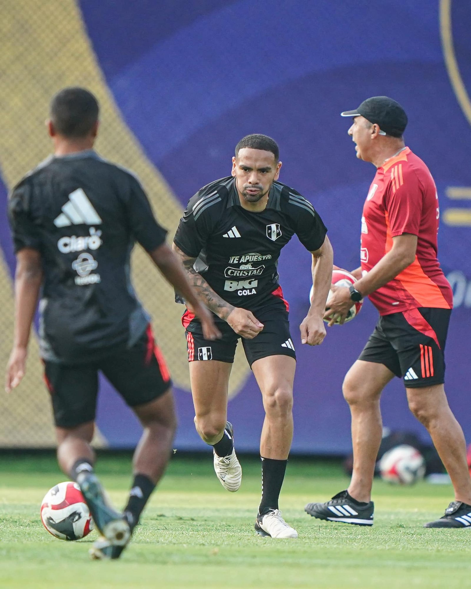 Selección peruana: Alexander Callens fue el primero en llegar para ponerse al mando de Fossati