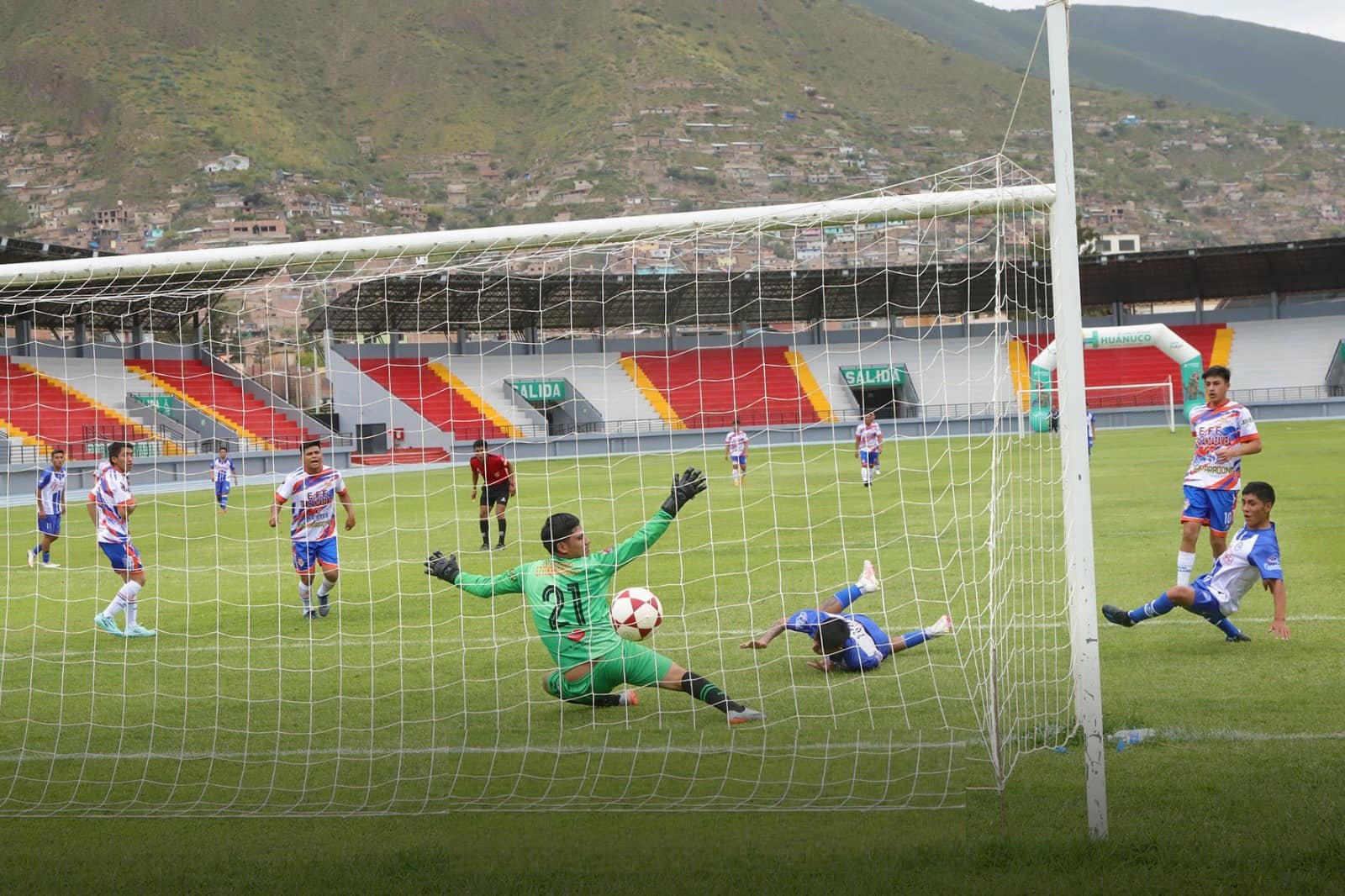 Amarilis dio arranque a la Copa Perú