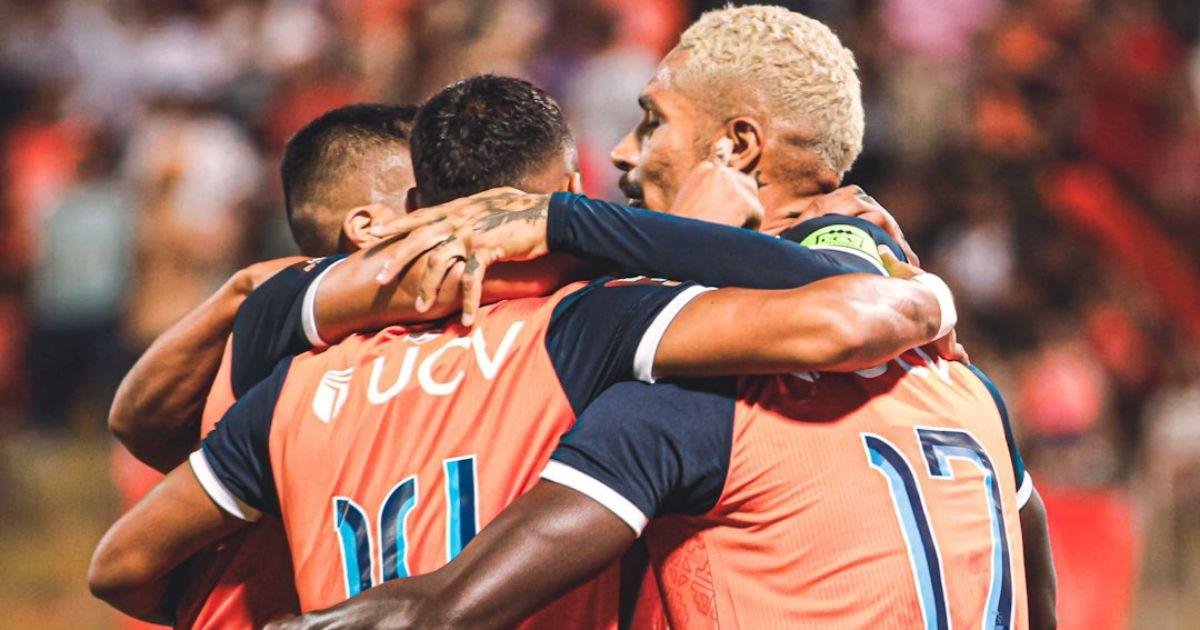 César Vallejo con Paolo Guerrero juega hoy por la Copa Sudamericana ante Sport Huancayo