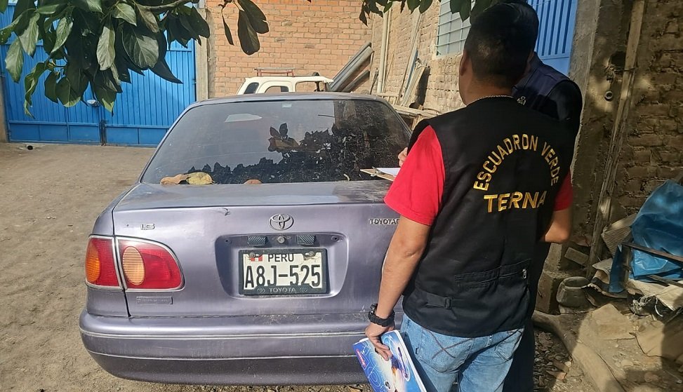 Automóvil robado en Cayhuayna fue hallado en una cochera de Ambo