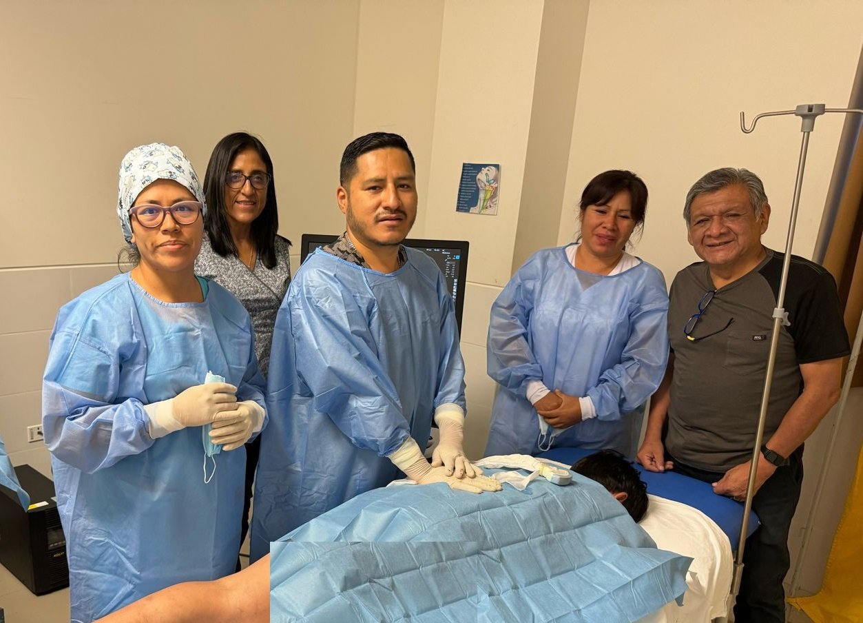 Logran exitosa primera biopsia renal percutánea en el Hospital Regional Hermilio Valdizán