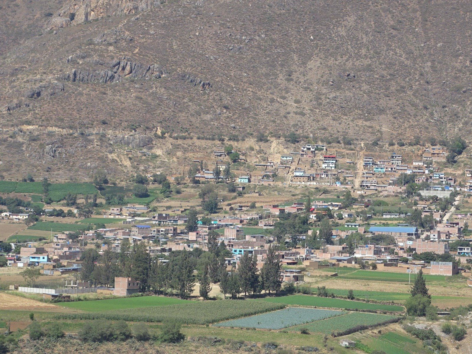 Marabamba pide apoyo a gobernador regional para solucionar falta de agua