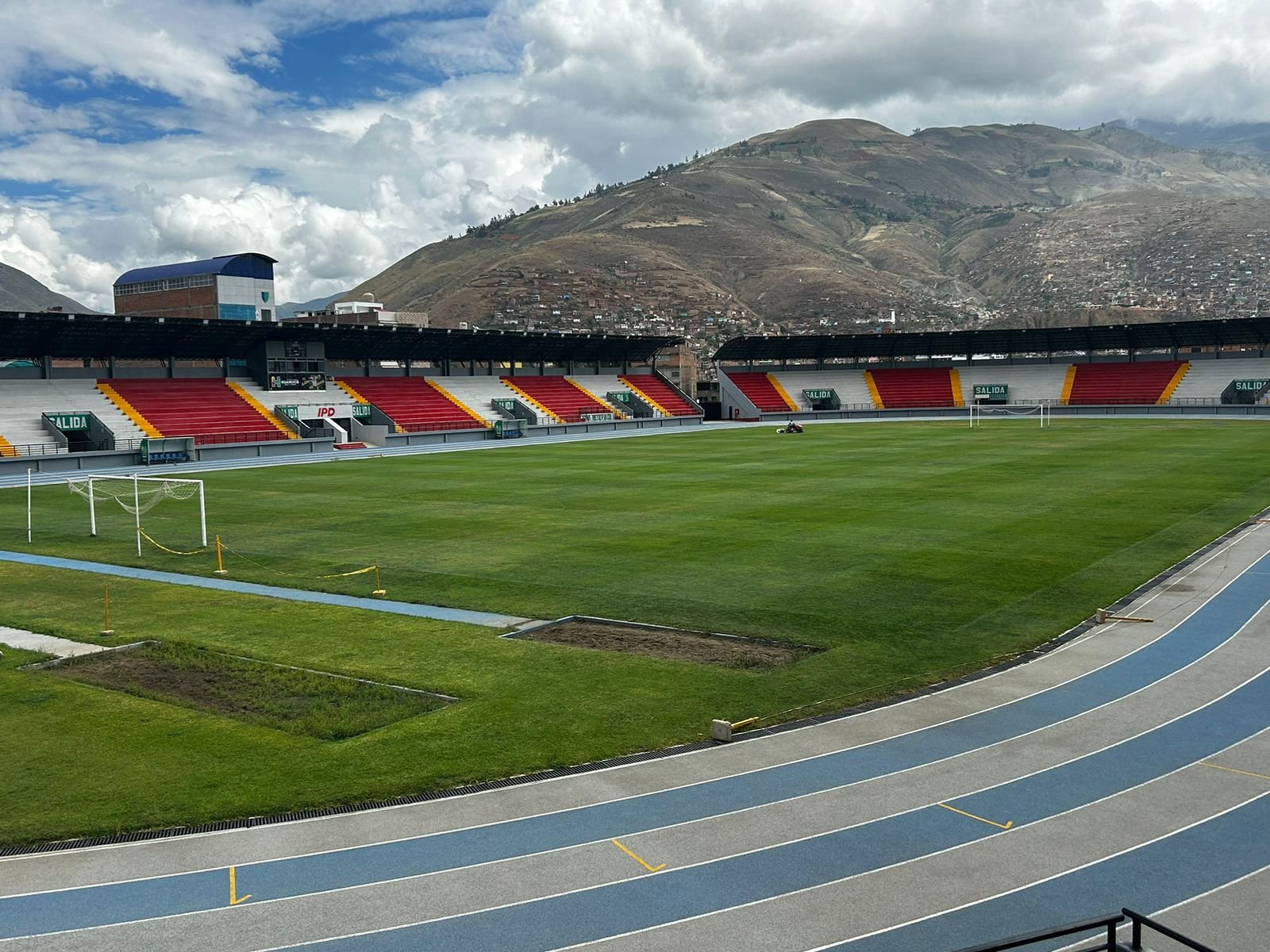 Gramado del Complejo de Paucarbamba en buen estado para la Copa Perú y Liga 2