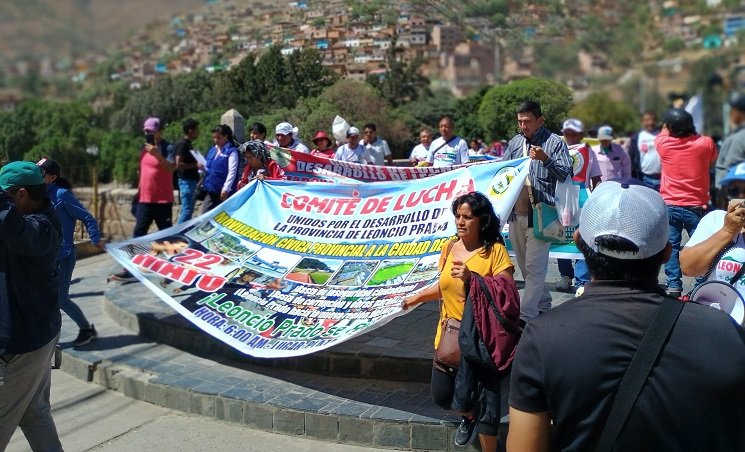 Tingaleses protestan por obras paralizadas en la provincia de Leoncio Prado