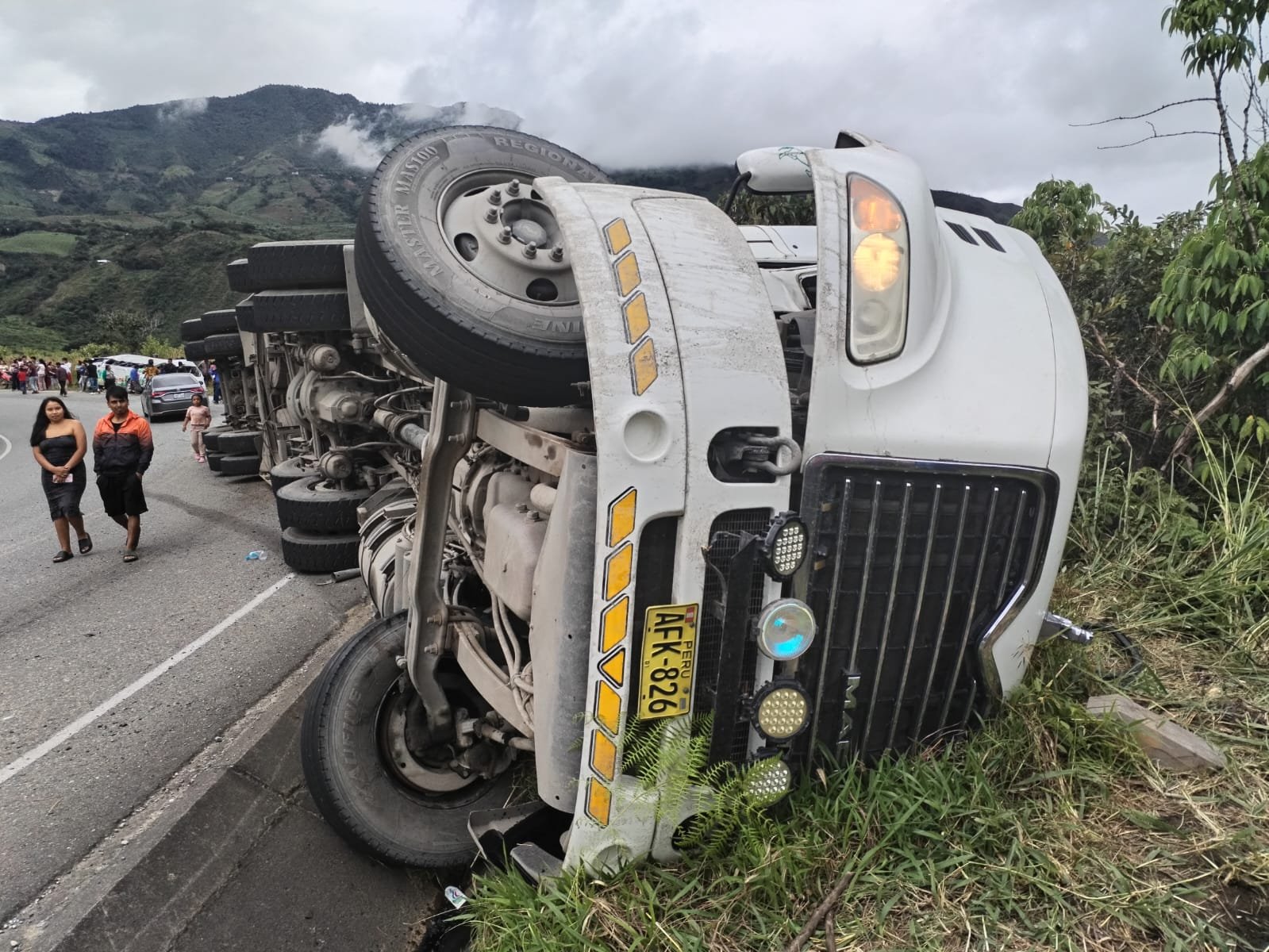 Triple choque dejó 10 personas heridas en la carretera Huánuco – Tingo María