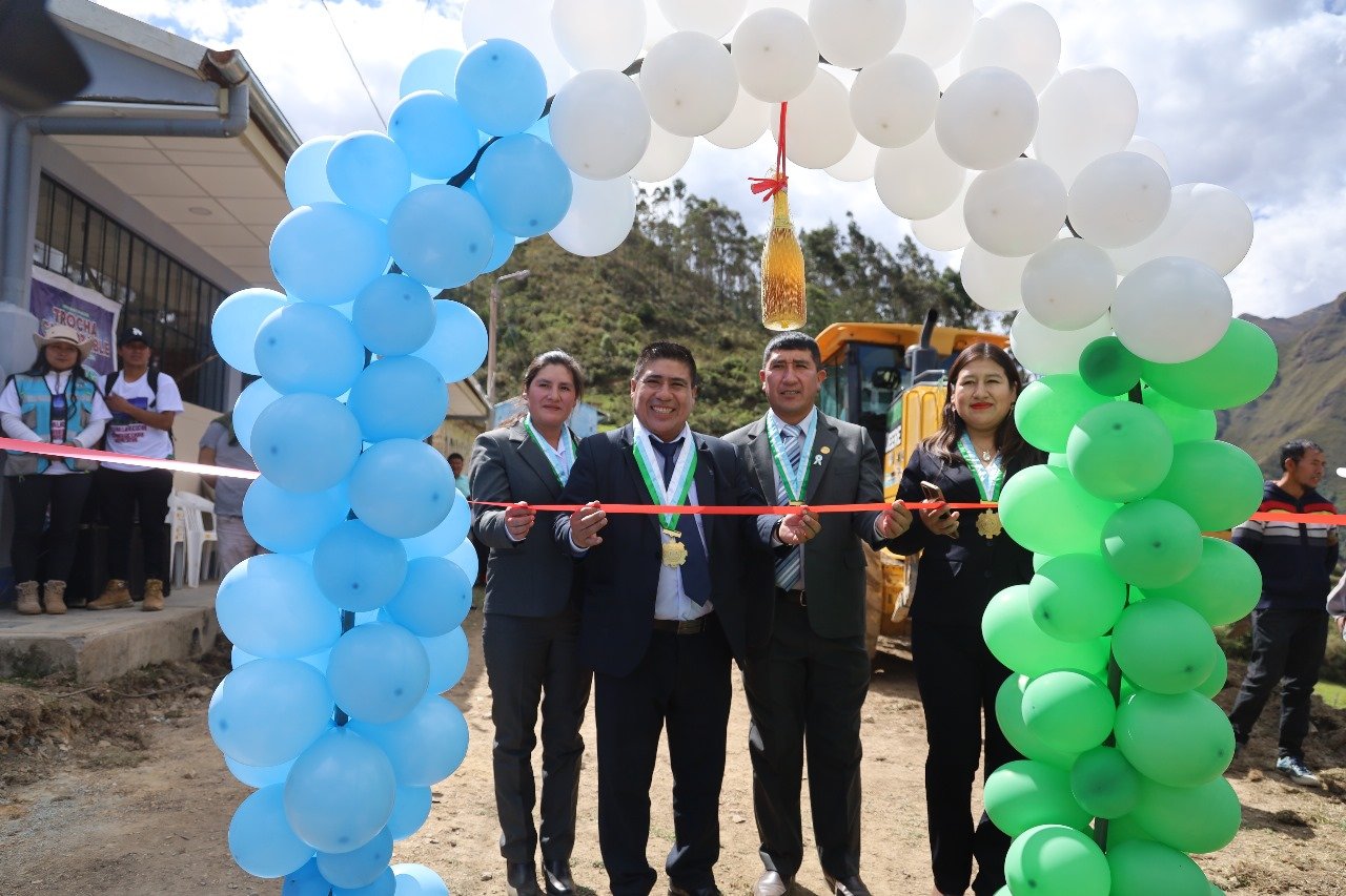 Inauguran carretera en Cauri que permite interconectar regiones de Huánuco, Pasco y Lima