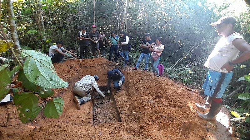 Recuperan restos óseos de víctimas de la época del terrorismo