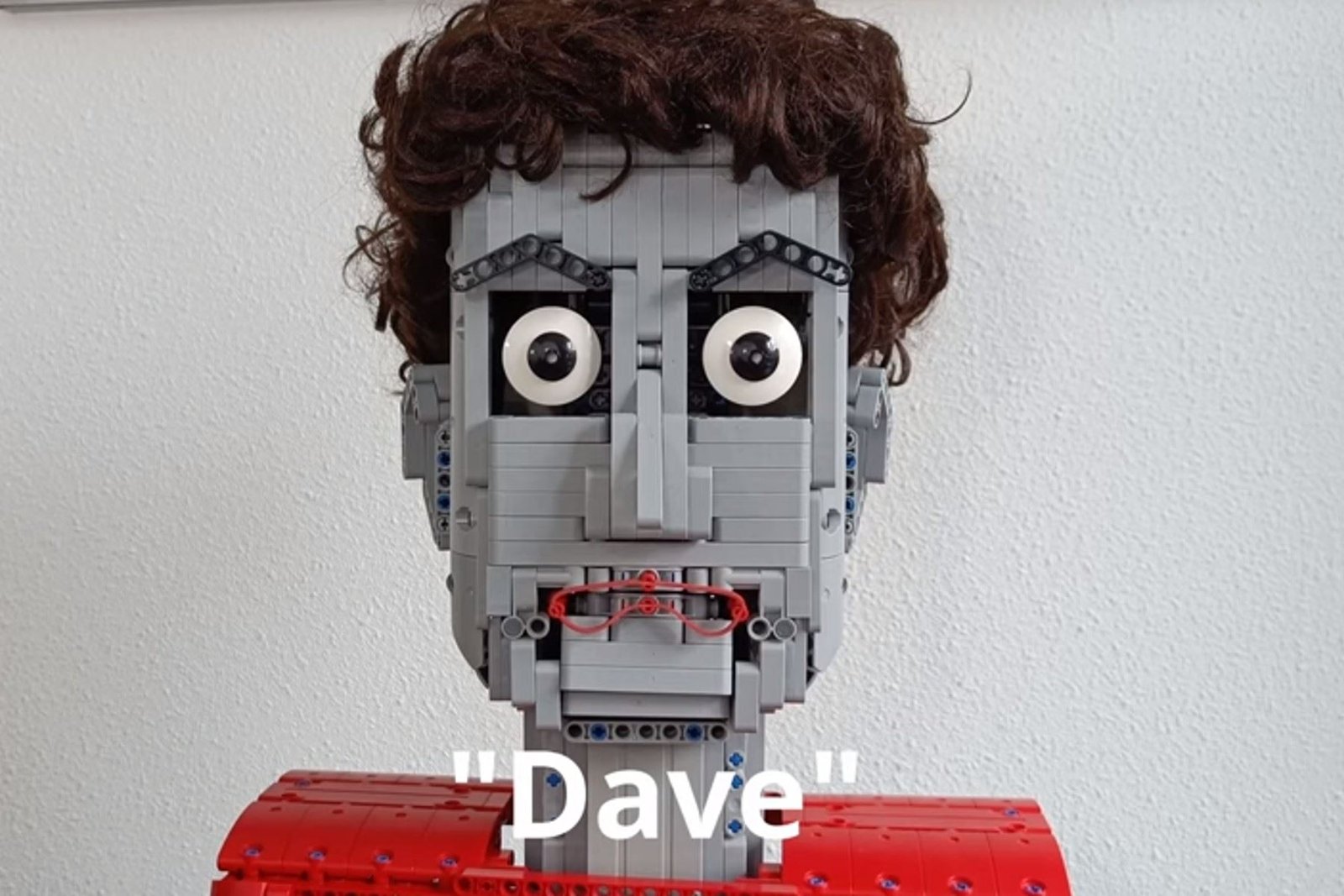 Joven Desarrolla Robot de LEGO con Inteligencia Artificial