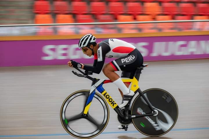 Ciclista huanuqueño superó marca nacional en el Campeonato Panamericano de Pista Junior