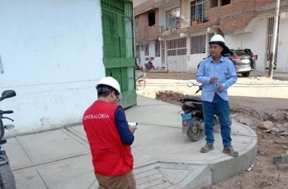 Advierten deficiencias en pistas y veredas en la calle Los Olivos de Pillco Marca
