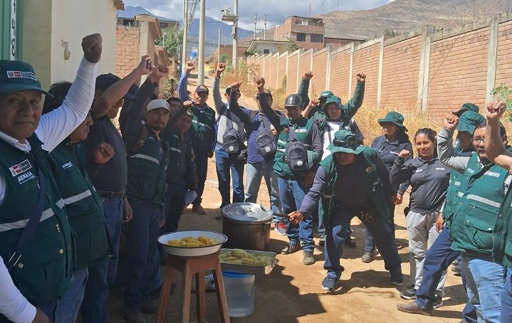 Supervisión en camales de pollo y ganado están suspendidas por huelga de trabajadores del Senasa