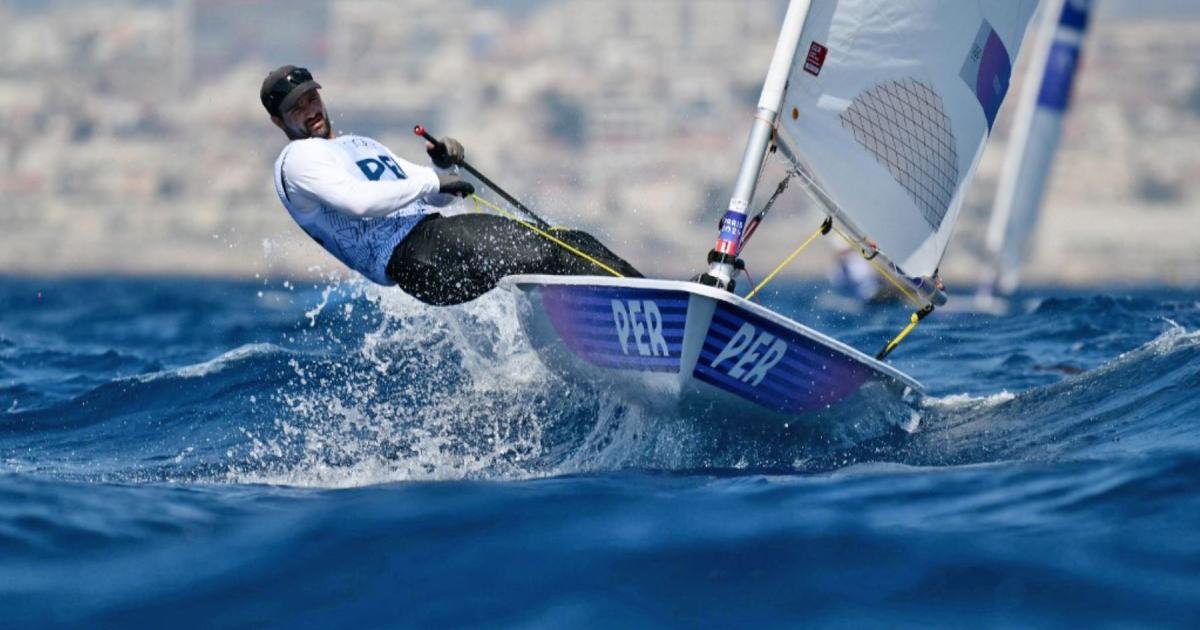 Primera medalla olímpica para Perú llega de la mano de Stefano Peschiera, ganó bronce en Vela