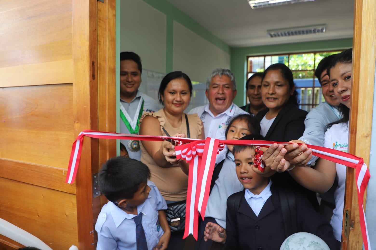 Gobernador inauguró colegio en el poblado de Afilador que costó S/4.5 millones