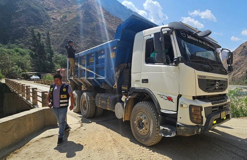 Detienen a tres personas que trasladaban 90 toneladas de cobre sin autorización