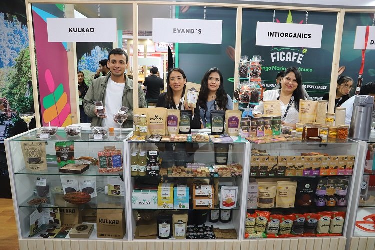 Productos de adultos mayores y mujeres de Huánuco causan sensación en ‘Expoalimentaria 2024’