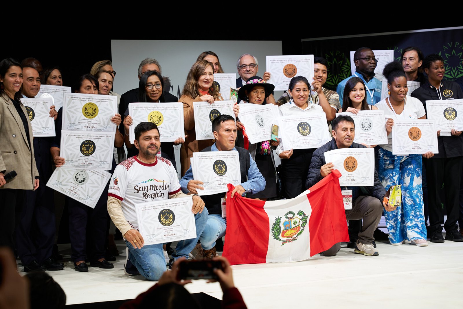 Empresas tingalesas ganan medallas de oro y bronce en Salón del Chocolate de París