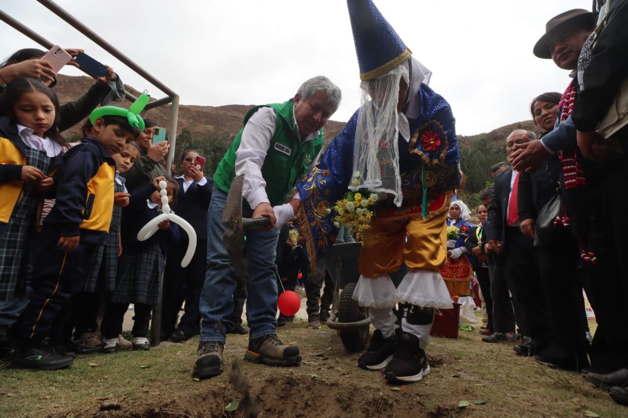 Construcción de aulas para escuela en Chuquibamba costará 3.9 millones de soles