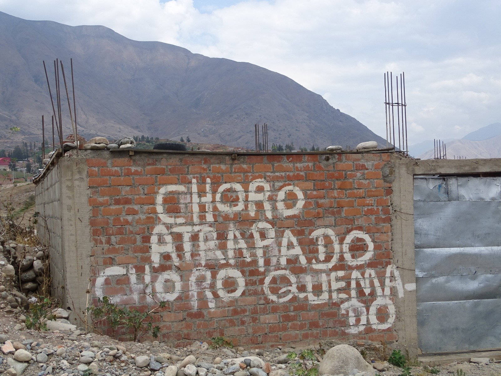 Marabamba advierte a delincuentes con radical mensaje: «Choro atrapado, choro quemado»