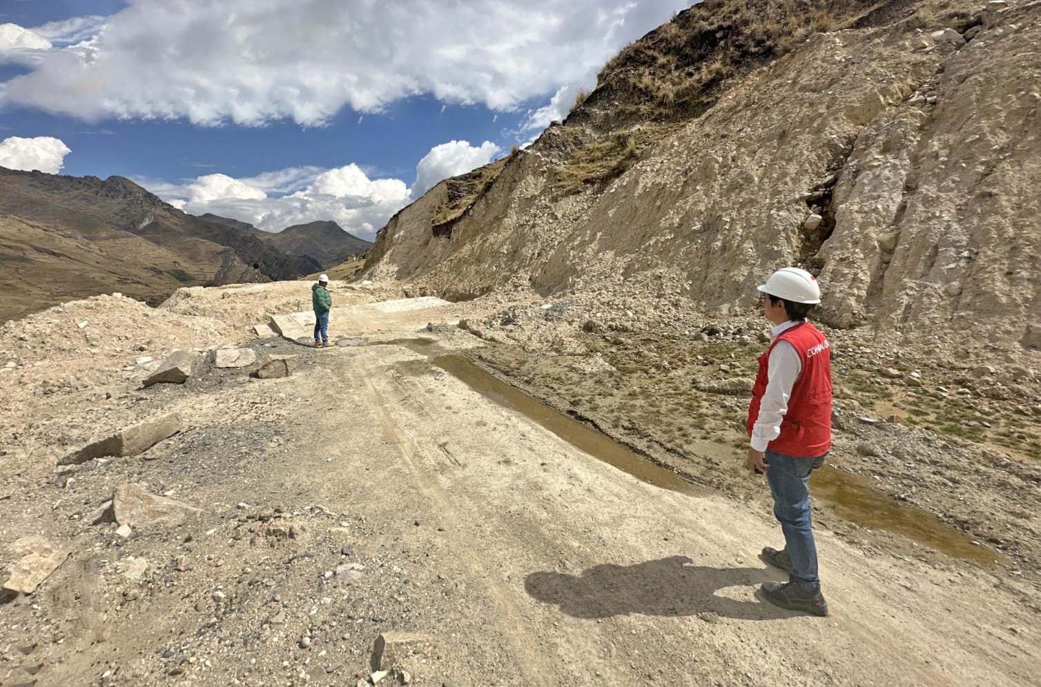 Dan conformidad para recepción de carretera inconclusa que costó S/16.4 millones en Chaulán