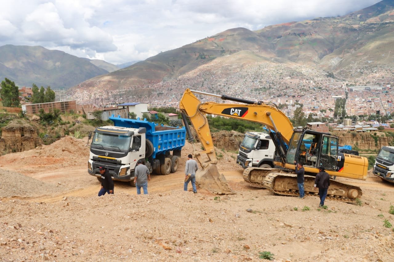 Reinician trabajos en la obra de protección en la quebrada de Llicua