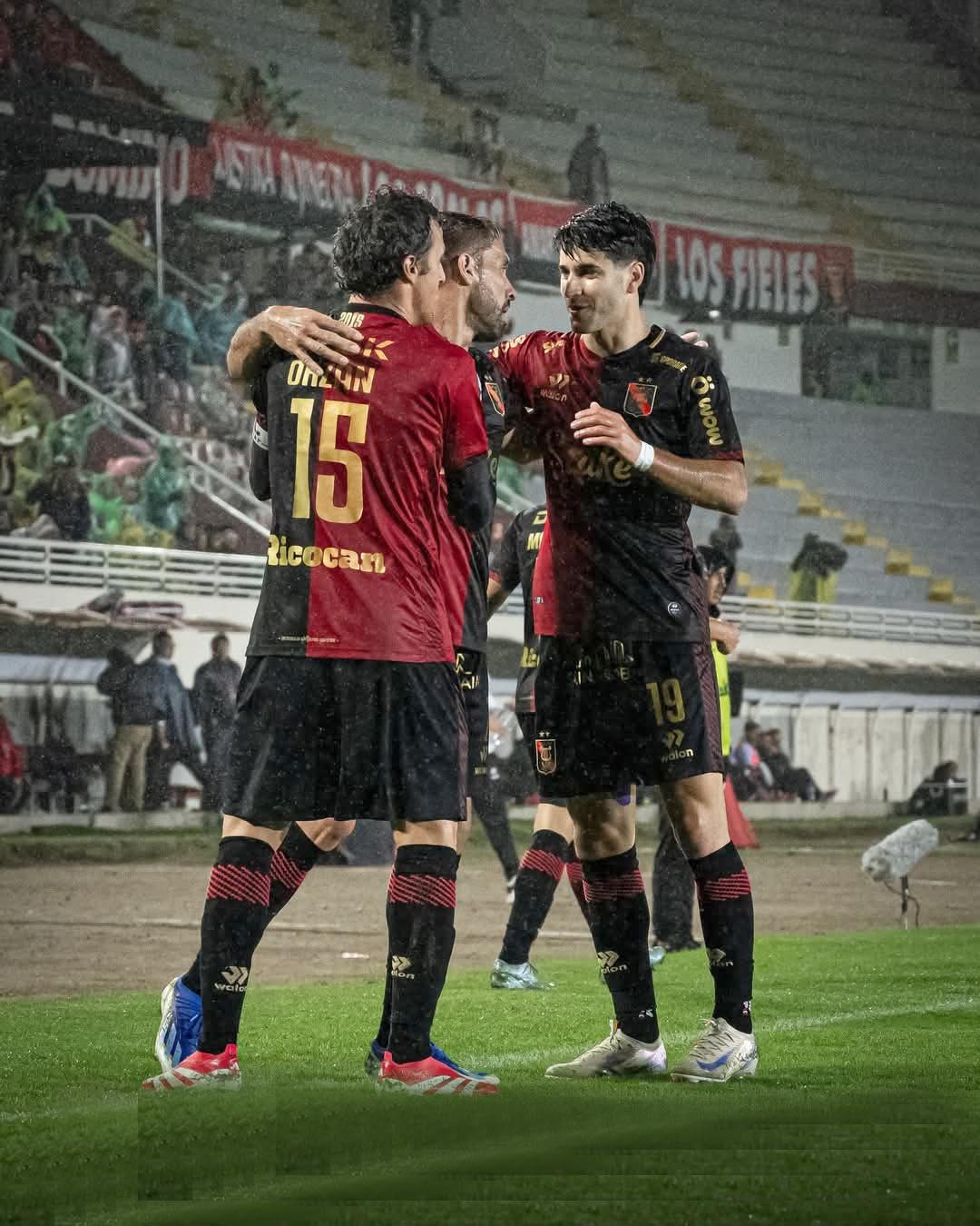 Melgar visita hoy a Cerro Porteño en busca de remontar el 1 a 0