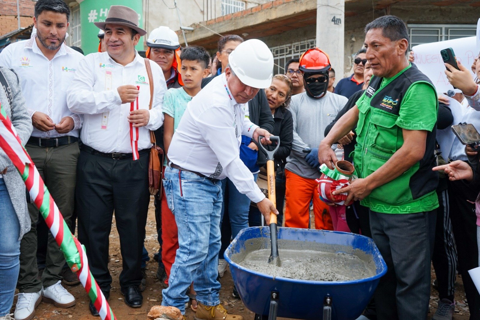 Inician construcción de pistas y veredas en asentamiento humano Manuel Gonzales Prada de Amarilis