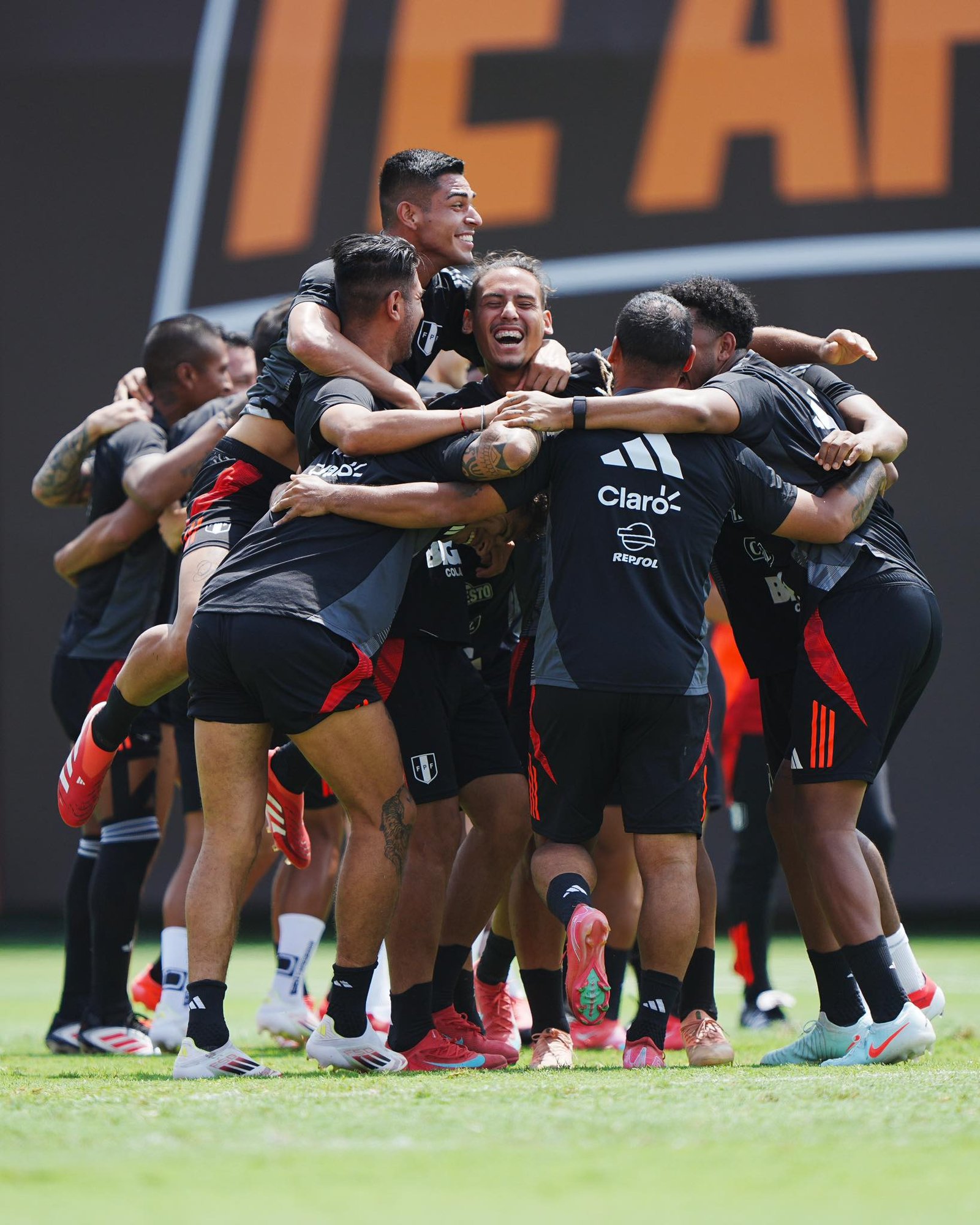 Perú juega hoy ante Bolivia, en una de sus últimas chances para seguir con vida en las Eliminatorias